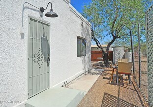 2027 E Hawthorne St in Tucson, AZ - Building Photo - Building Photo