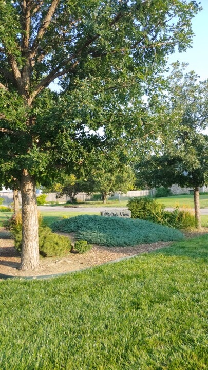 2802 Maralane Ave, Unit A in Dodge City, KS - Building Photo