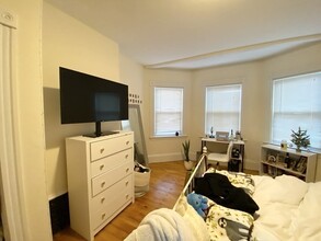 40 Harvest St, Unit 3 in Boston, MA - Building Photo - Building Photo