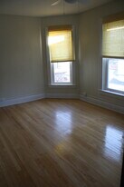 527 N Broad, Unit 527 Broad st in Mankato, MN - Building Photo