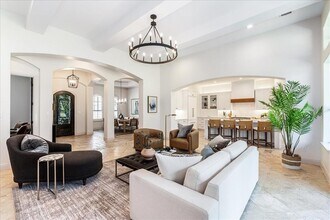 213 Black Wolf Run in Austin, TX - Building Photo - Building Photo