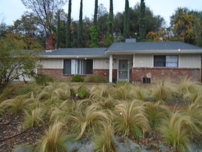property at 930 Royal Oaks Dr