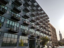 1224 W Van Buren St in Chicago, IL - Building Photo