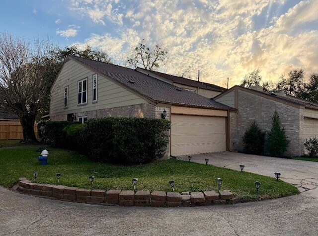 14203 Briarsage Ct in Houston, TX - Building Photo - Building Photo