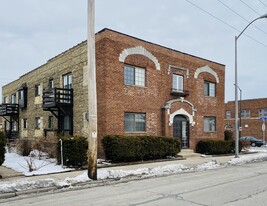 5502 W Burnham St Apartments