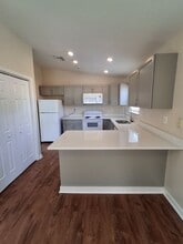 5560 61st St N in St. Petersburg, FL - Building Photo - Building Photo