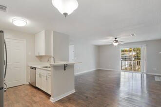 The Woodlands Apartment Homes in Meridian, MS - Building Photo - Building Photo