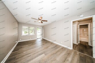 430 W Juniper Dr in Mustang, OK - Building Photo - Building Photo