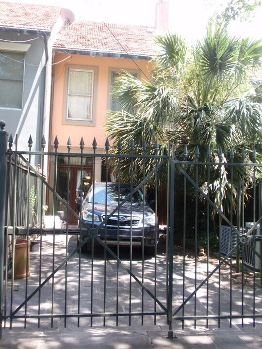 2629 S Carrollton Ave in New Orleans, LA - Building Photo