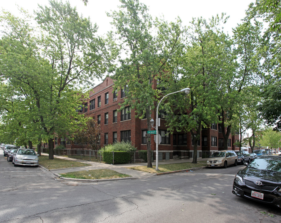 4815-4825 N Albany Ave in Chicago, IL - Building Photo