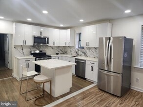 108 Borton Landing Rd in Moorestown, NJ - Building Photo - Building Photo
