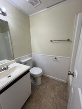 2421 Madison St, Unit 18 in Clarksville, TN - Building Photo - Building Photo