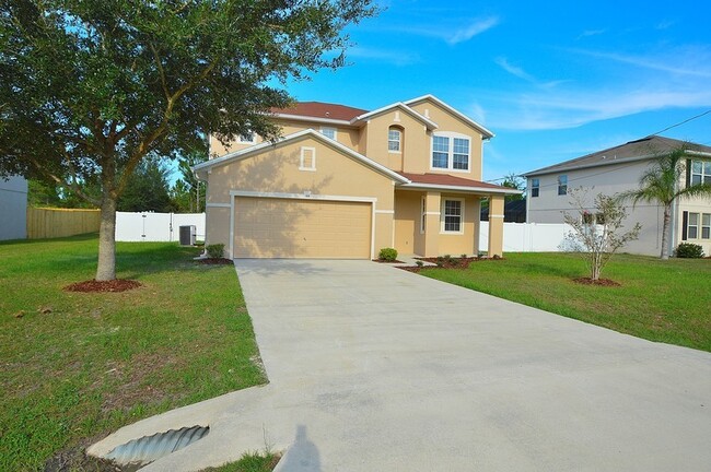 144 London Dr in Palm Coast, FL - Building Photo - Building Photo