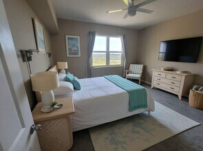 1080 Bella Vista Blvd in St. Augustine, FL - Foto de edificio - Building Photo