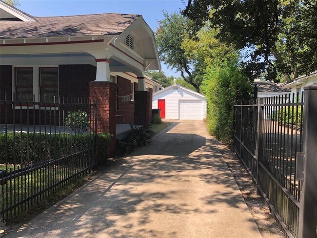 4009 Norhill Blvd in Houston, TX - Building Photo - Building Photo