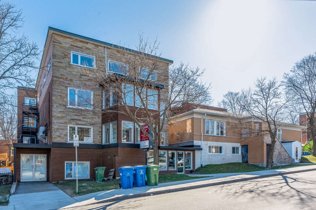 675 Marguerite-Bourgeoys Av in Québec, QC - Building Photo