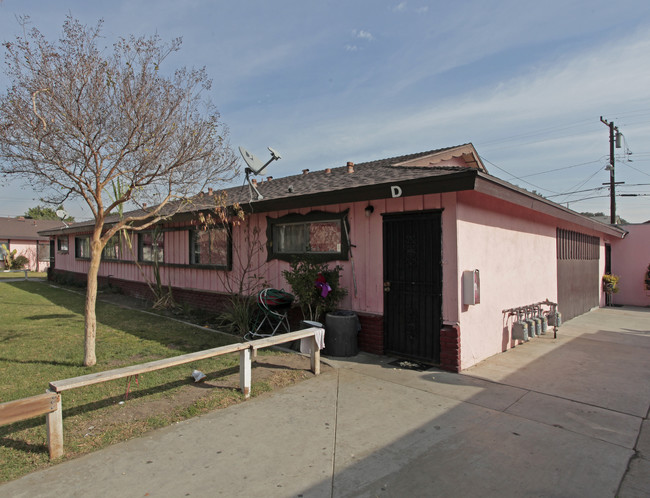 2117 E Balsam Ave in Anaheim, CA - Building Photo - Building Photo