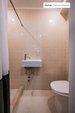 Room in Shared 4 bed/4 bath home in Brooklyn, NY - Building Photo - Building Photo