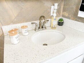 3221 Herbert Ave in Cincinnati, OH - Foto de edificio - Building Photo