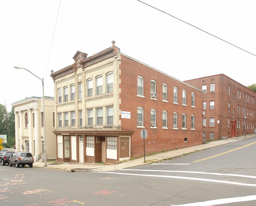 Curtis Building in Bristol, CT - Building Photo