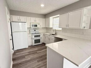 904 Charleston Way Dr in Westerville, OH - Building Photo - Building Photo