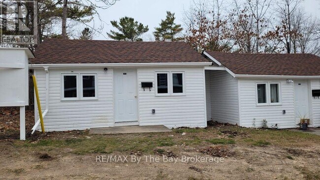 280 River Rd E in Wasaga Beach, ON - Building Photo - Building Photo