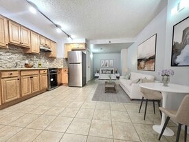 22 W 25th St, Unit Studio in Bayonne, NJ - Building Photo