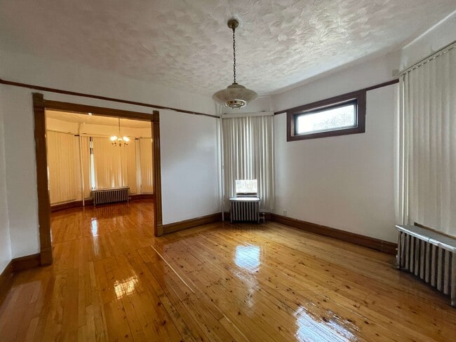 7216 S Emerald Ave, Unit 1 in Chicago, IL - Building Photo - Building Photo