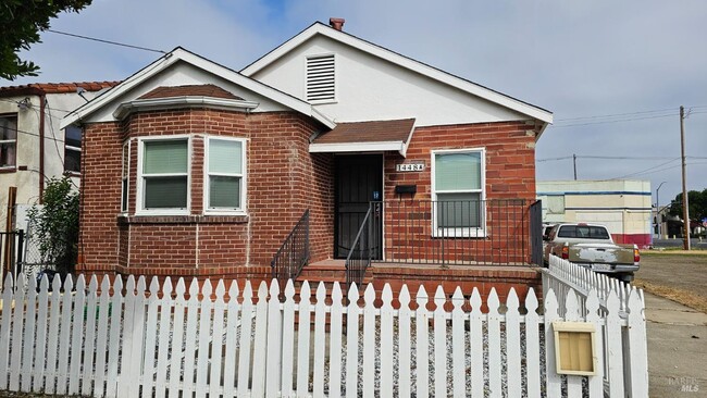 property at 1448 Rice St