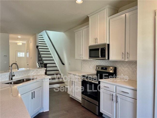 property at 159 Auburn Run Ln