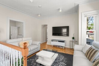 18 Loring St in Somerville, MA - Foto de edificio - Building Photo