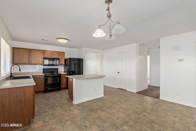 3221 W Alta Vista Rd in Phoenix, AZ - Building Photo - Building Photo