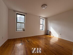 392 E 4th St in Brooklyn, NY - Building Photo - Building Photo