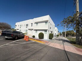 8415 Harding Ave in Miami Beach, FL - Building Photo