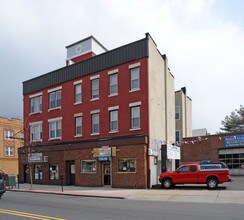 970 Broadway in Bayonne, NJ - Building Photo - Building Photo
