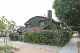 902 California Ave in Santa Monica, CA - Building Photo - Building Photo