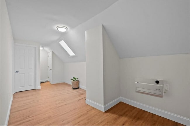 45 Melrose Ave, Unit 3