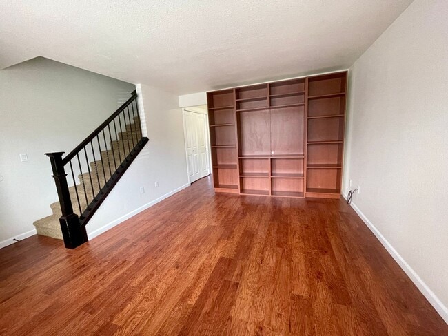 property at 1634 Cherry Ln