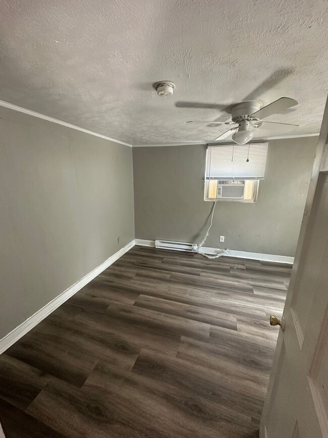property at 2208 Roosevelt Dr