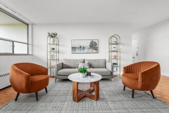 35 Warrender Ave in Toronto, ON - Building Photo - Building Photo