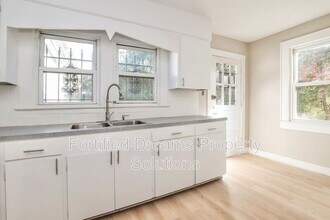 815 Camel Ave in Winston-Salem, NC - Building Photo - Building Photo