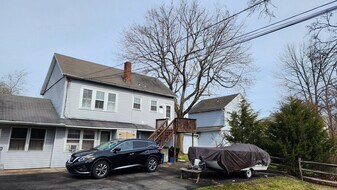 95 W Ashland St, Unit 95 W Ashland St Apartment in Doylestown, PA - Building Photo