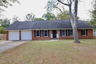 944 Twin Lakes Dr in Sumter, SC - Building Photo - Building Photo