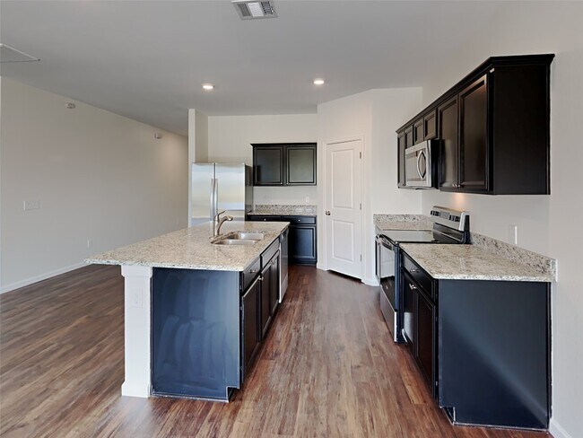 5023 Highland Crest Dr in Richmond, TX - Building Photo - Building Photo