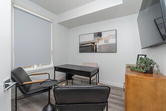 Urban Flats in Edmonton, AB - Building Photo - Building Photo