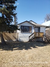 1178 Argyle St in Regina, SK - Building Photo - Building Photo