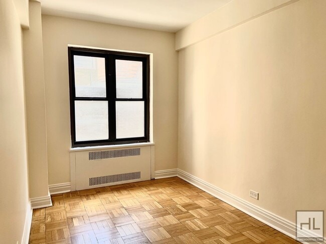 PRIVATE TERRACE! 2 BED IN PRIME SUTTON PLA in New York, NY - Foto de edificio - Building Photo