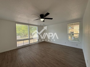 4411 Eisenhauer Rd in San Antonio, TX - Building Photo - Building Photo