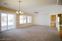 2084 Clearwater Lake Dr in Henderson, NV - Building Photo - Building Photo