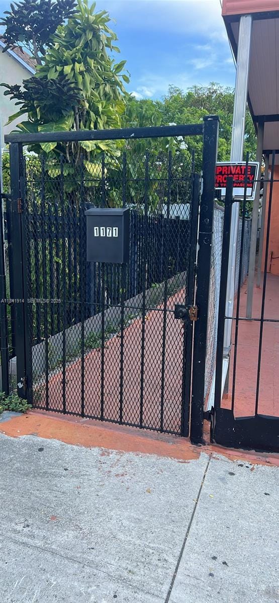 property at 1173 NW 29th St